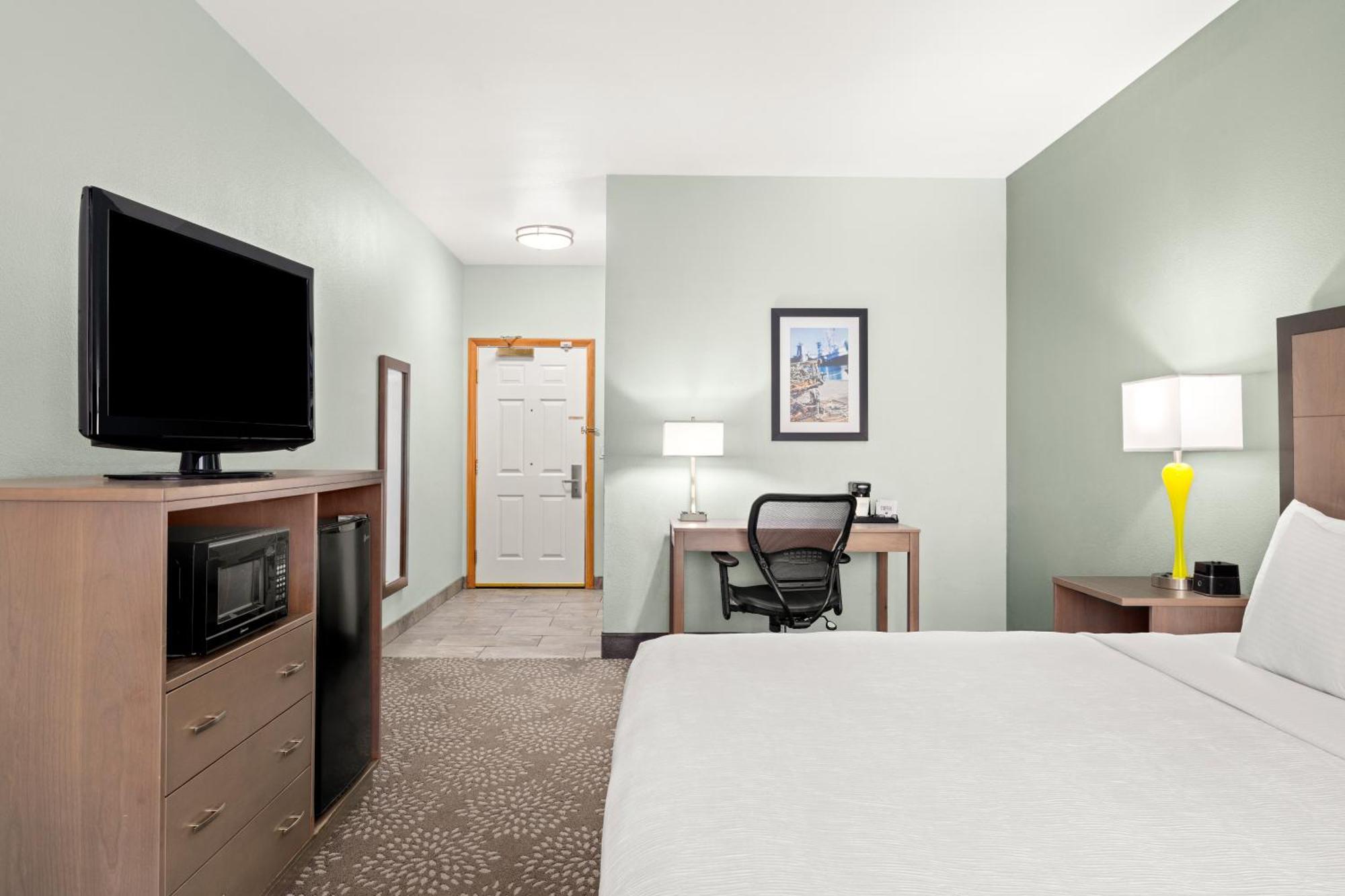 La Quinta By Wyndham Newport Hotell Exteriör bild