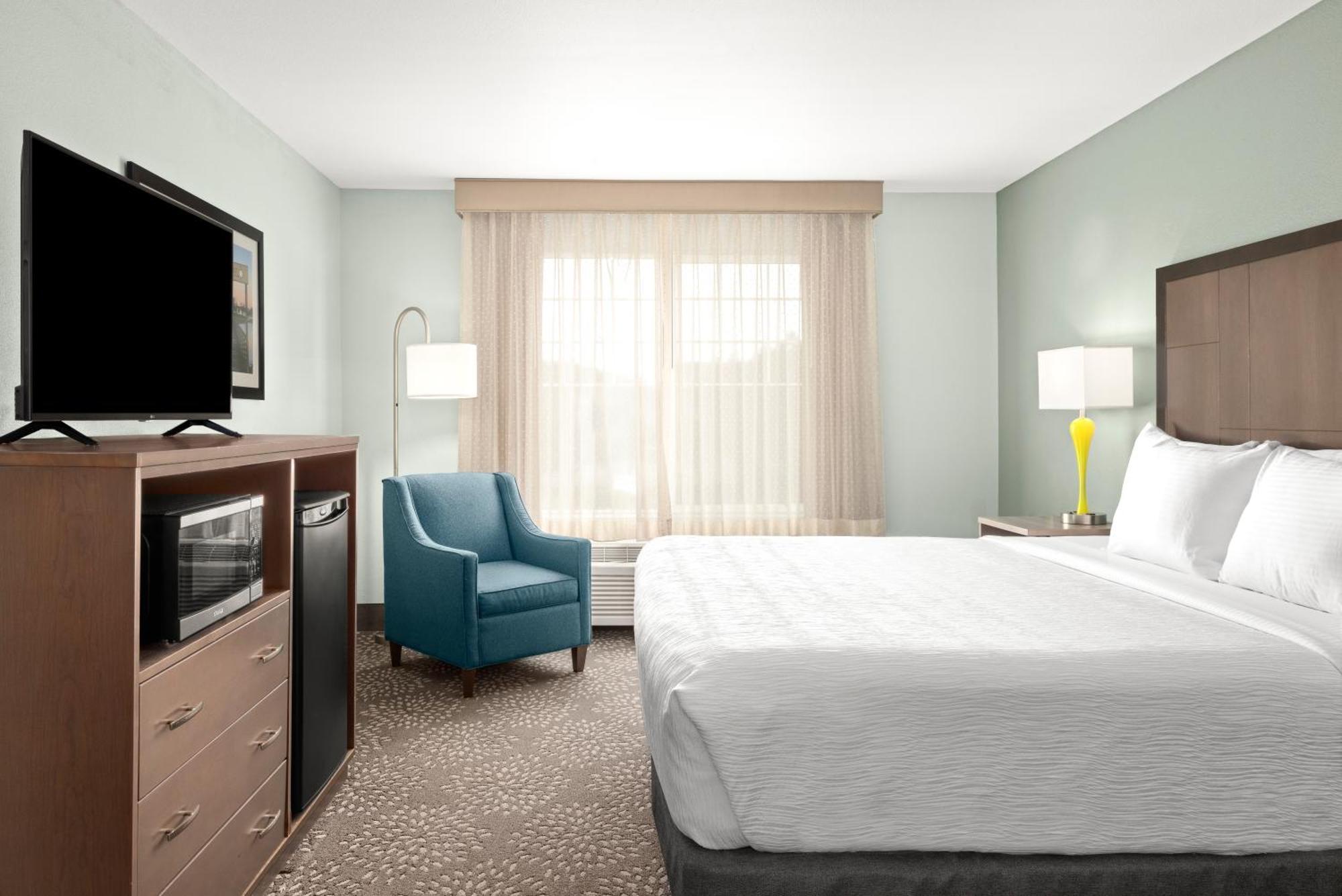La Quinta By Wyndham Newport Hotell Exteriör bild