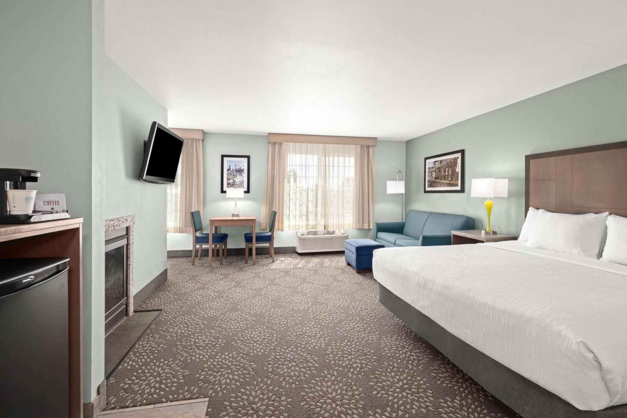 La Quinta By Wyndham Newport Hotell Exteriör bild