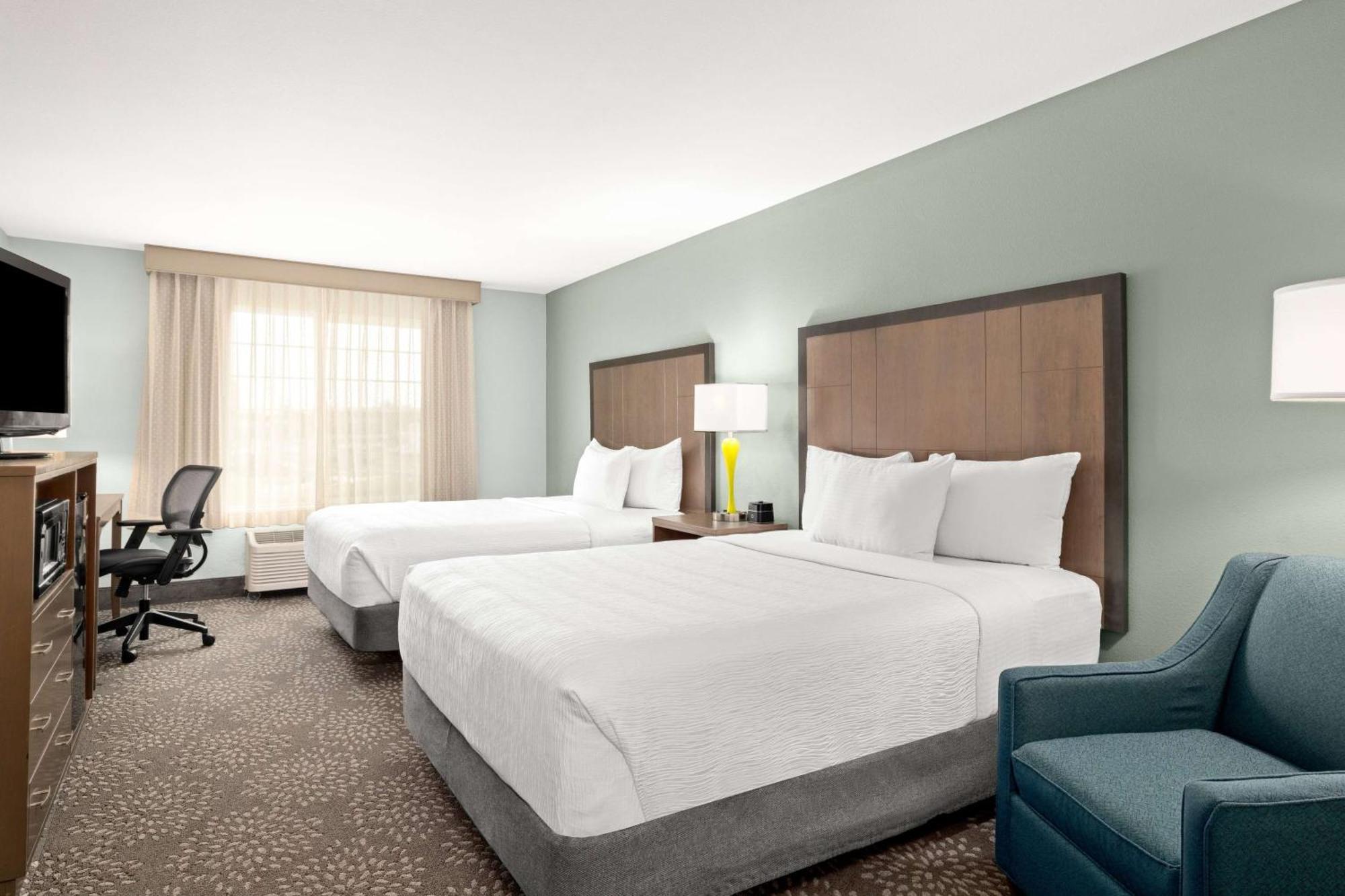 La Quinta By Wyndham Newport Hotell Exteriör bild
